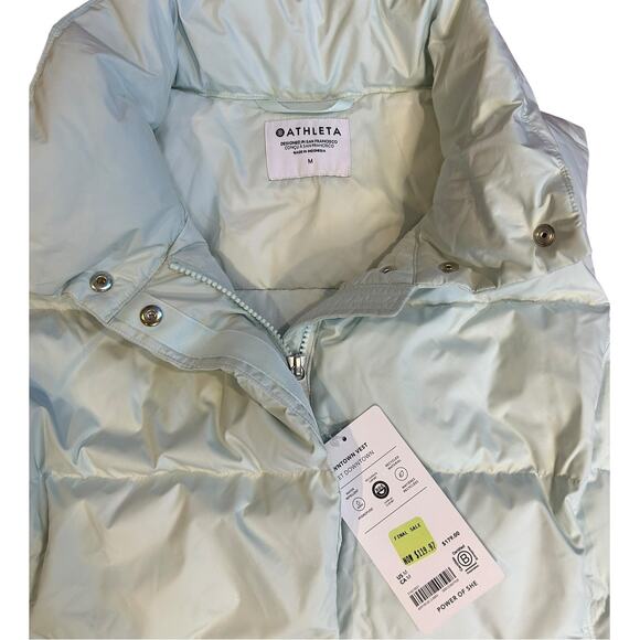 NWT ATHLETA Glacier Green Downtown Full Zip Insulated Puffer Vest Women's Medium - Picture 9 of 12